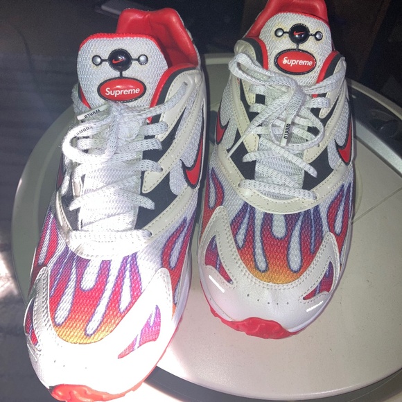 SUPREME×NIKE AIR ZOOM STREAK SPECTRUM PLUS WHITE - Picture 2 of 5